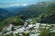 10 sentiero con fondo di dolomia levigata...